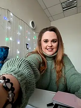 Juicy_PeachLux élő XXX-chatje