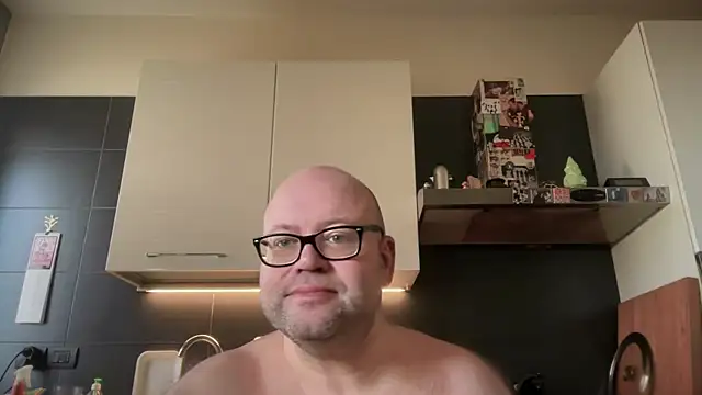 theitalianbear Live XXX-Chat