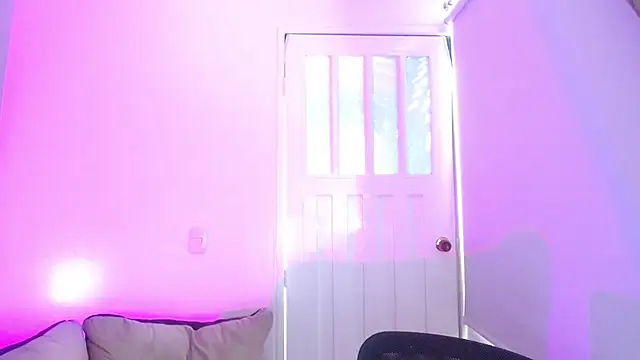 milfrousse Obrolan Langsung XXX