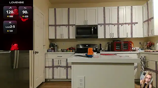 Blondiewithanass – Naživo XXX chat