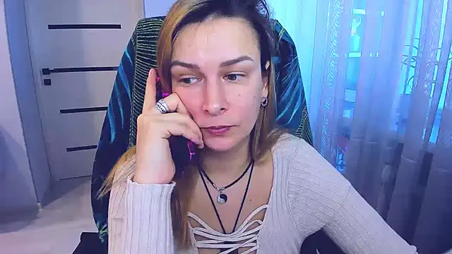 AlexiaDarren – Naživo XXX chat