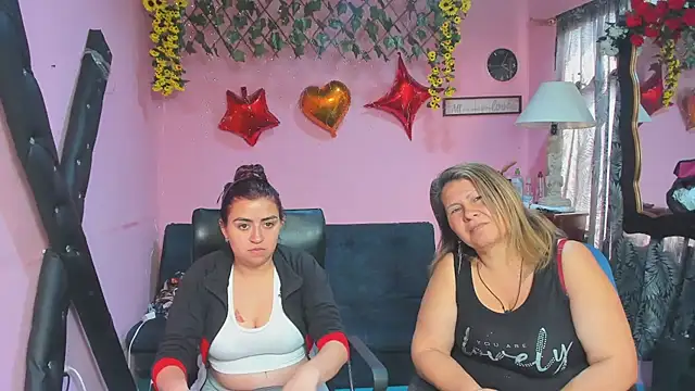 Chat +18 de lesbiancuple ao vivo