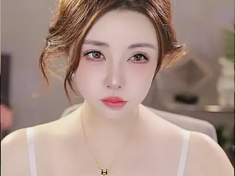 Qiaoqiao__ Live XXX-Chat