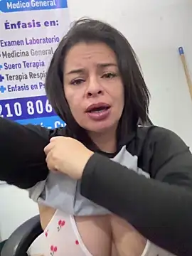 Show modela NATHALIA-28_ na web-kameri