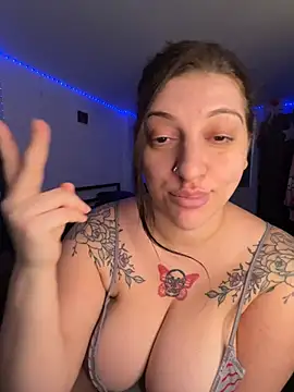 Chantelle-x 即時 XXX 聊天