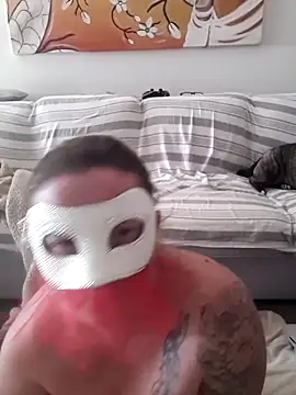 Trivia_magic Show in webcam