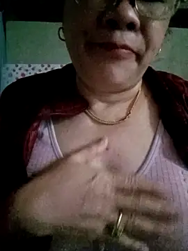 small-house123 Adlı Modelin Canlı XXX Sohbeti