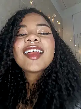 BrianaSweetxxx 网络视讯表演