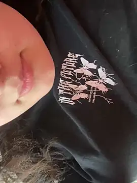 Solangerulo_ লাইভ XXX চ্যাট