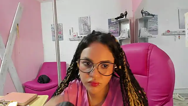 CAMILA--REY Chat XXX live