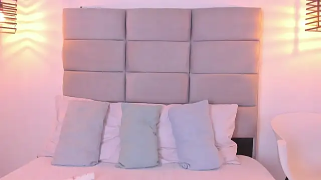 Adelesmithhのウェブカメラショー