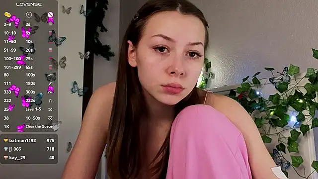 BlushinBloom's Live XXX Chat