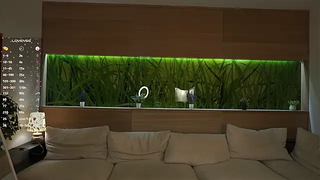 ElmaSmallman Pertunjukan Webcam