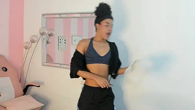 Amaia_Monroe Chat XXX in diretta