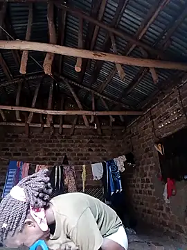 holygrail001 Show Webcam