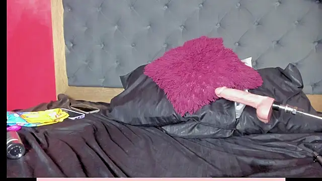 XXX chat uživo modela YayaHilton