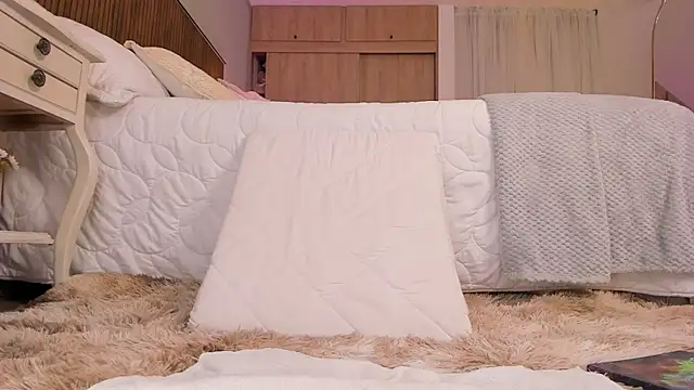 tatikiss_ Chat XXX live