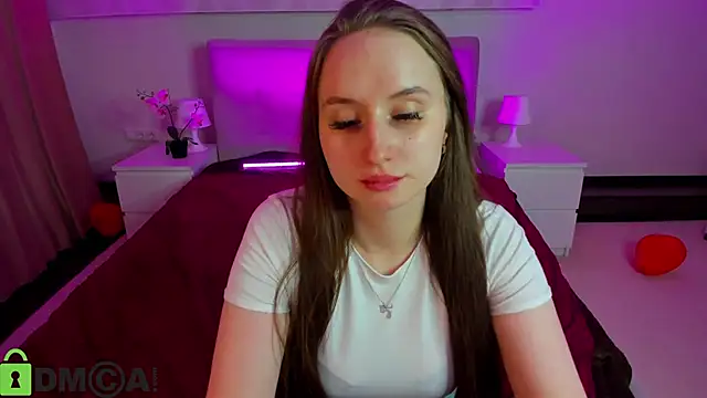 XXX chat uživo modela Kira__Sweet