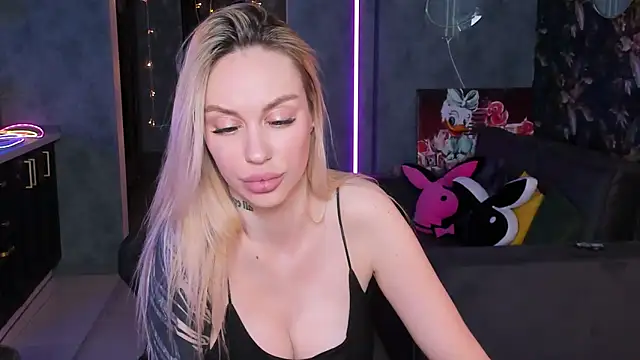 Blckmirrorr Live XXX-Chat