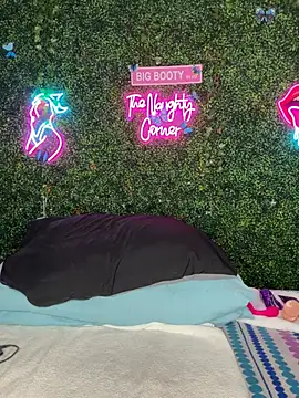 RenaThickAss' Webcam Show