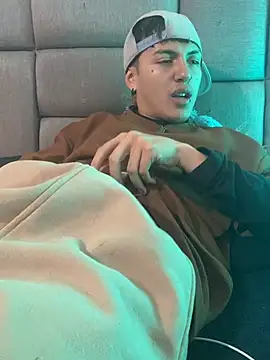 Živý XXX chat NaytonFreeman