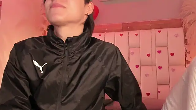 Daphne_And_Roger – Naživo XXX chat