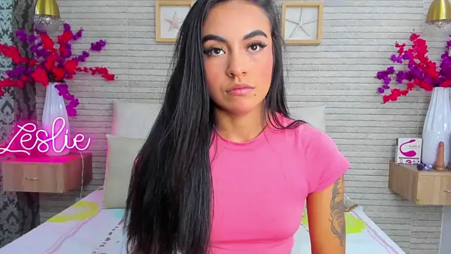 Leslie_Bussh_ Live XXX-Chat