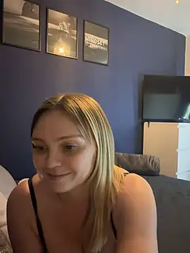 แชท XXX สดของ Sky25x