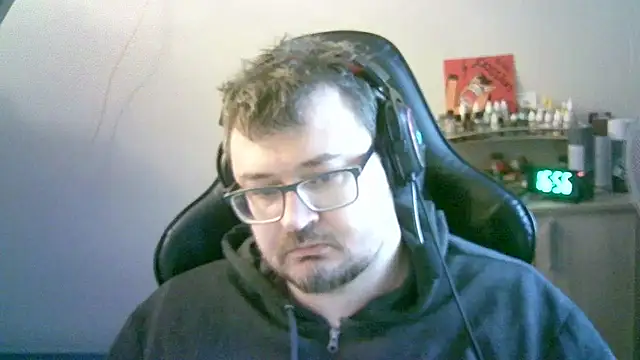 Chat +18 de SirAbuser ao vivo