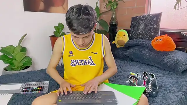 แชท XXX สดของ Andy_Belier23