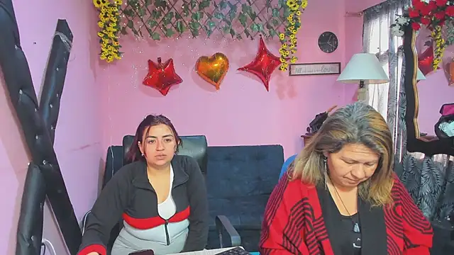 XXX chat uživo modela lesbiancuple