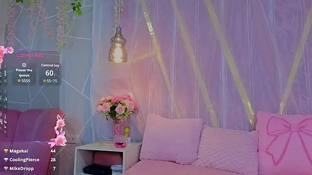 Chat +18 de EmmyCortez ao vivo