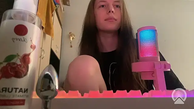 britneylovely Live XXX Chat