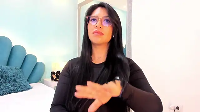 sharlott18n Live XXX chat