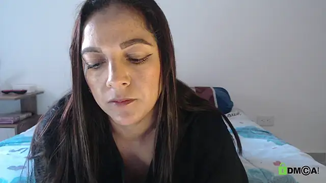 urcute_kitten – Naživo XXX chat