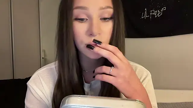 ur_molly – Naživo XXX chat