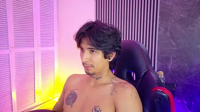 jett_savage: онлайн-секс-чат