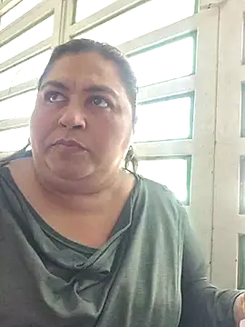 curvy_diva_: онлайн-секс-чат