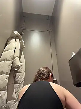 KristiRich Adlı Modelin Canlı XXX Sohbeti