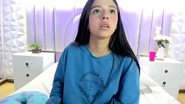 smiling_angeel Adlı Modelin Canlı XXX Sohbeti