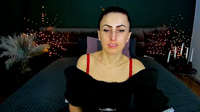 Rebecca_Diamond 现场XXX聊天