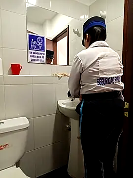 MAYE__13's Live XXX Chat