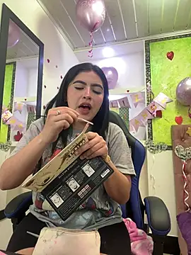 Chatroom XXX en direct de _luna_torres