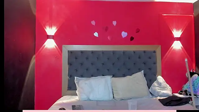 Živý XXX chat YayaHilton