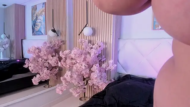 Chatroom XXX en direct de karo_linee1