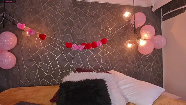 jazlin_angels1: онлайн-секс-чат