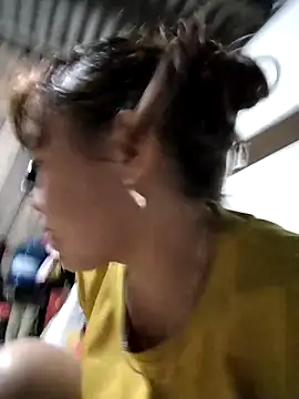 Bella-222's Live XXX Chat