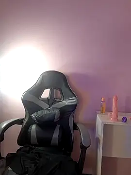 SilvyMontero Chat XXX live