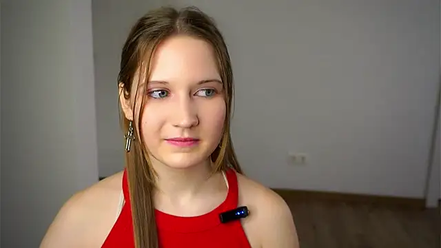 Show modela KourtneyRevira na web-kameri