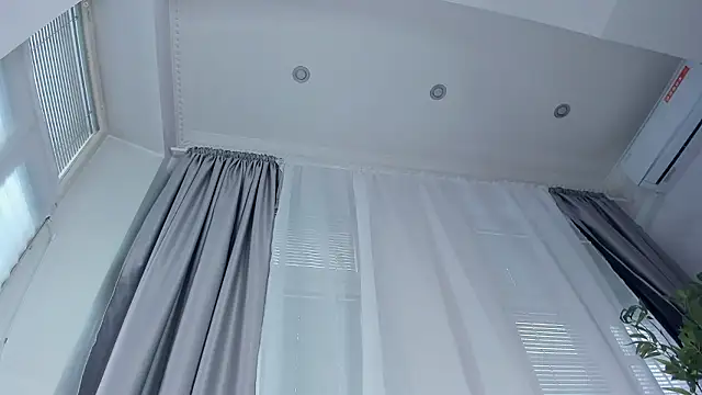 SuzanneTamm 即時 XXX 聊天